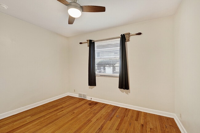 Building Photo - 1721 Woodruff Place Cross Dr