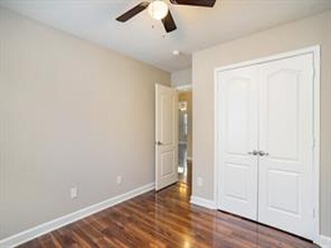Building Photo - 12115 Country Orchard Ln