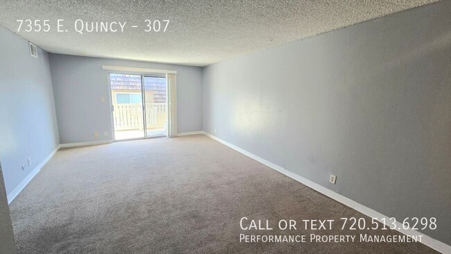 Building Photo - Beautiful 2-bedroom, 1.5-bathroom condo