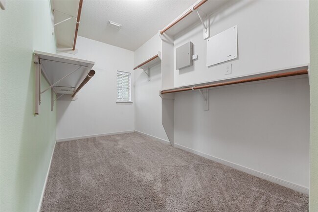 Building Photo - 17502 S Summit Canyon Dr