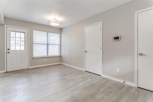 Building Photo - 1257 Roan Dr