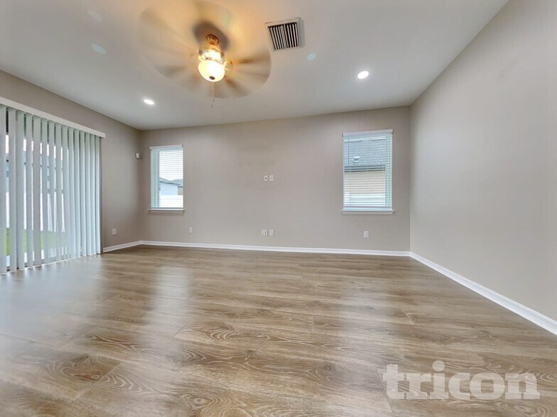 Building Photo - 33091 Frogs Leap Ln