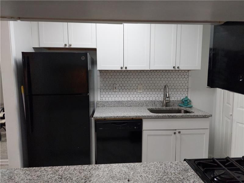 Building Photo - 1003 Dunbar Dr