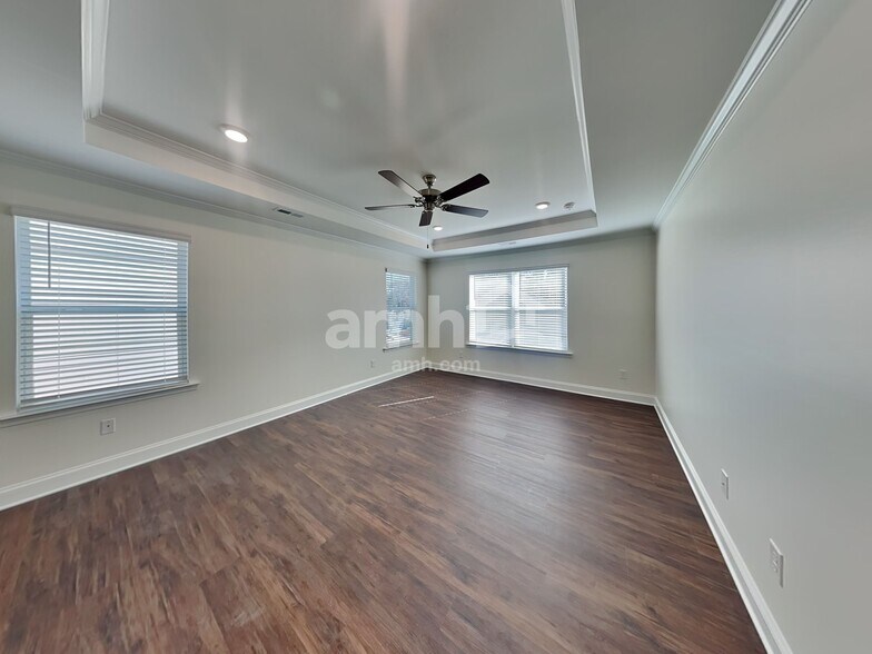 Building Photo - 7318 Garrett Ct