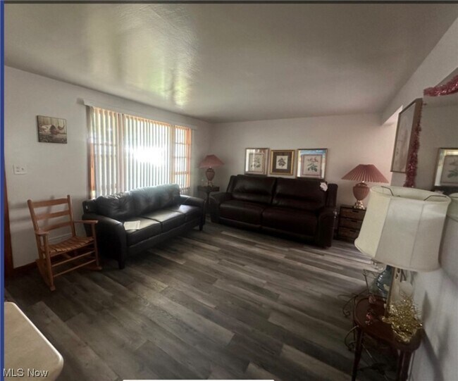 Building Photo - 1547 Chattanooga Ave