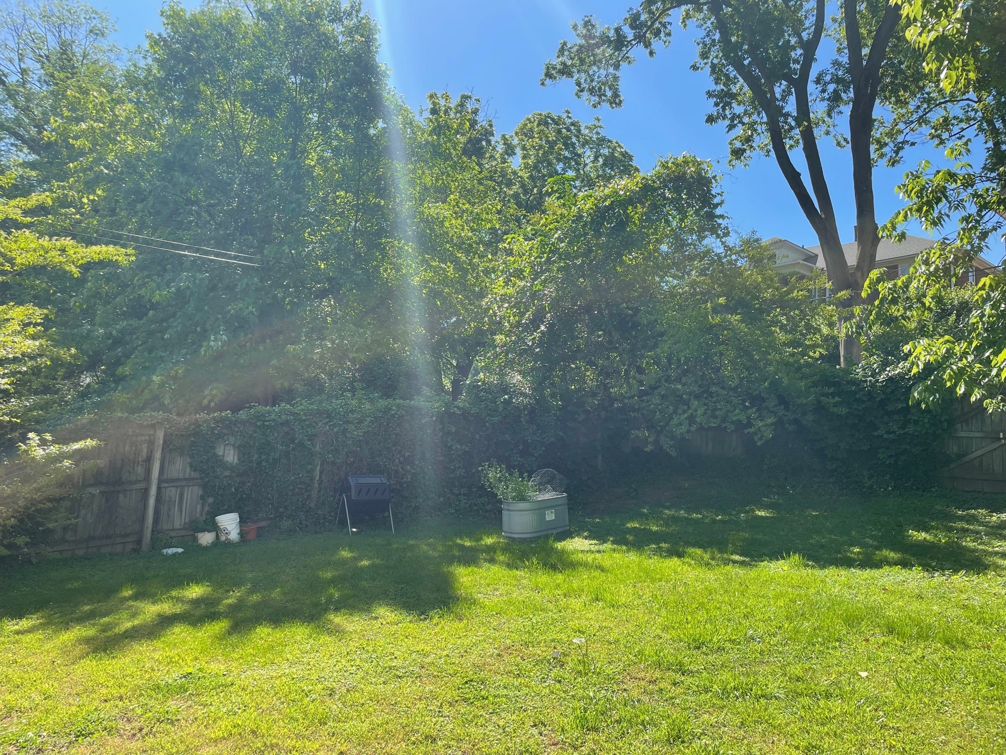 Building Photo - 422 Woods Ave SW