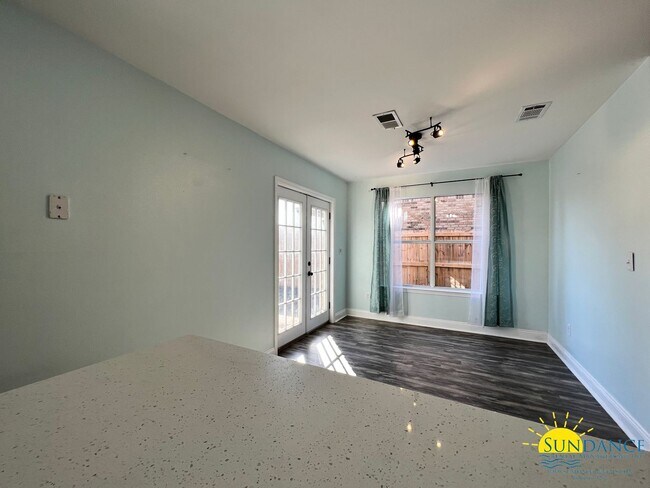 Building Photo - 1059 Windmill Dr