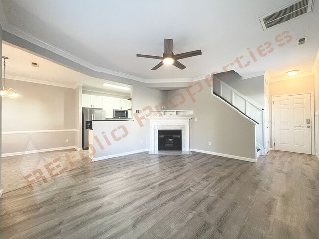 Building Photo - 2452 Bay Harbor Dr