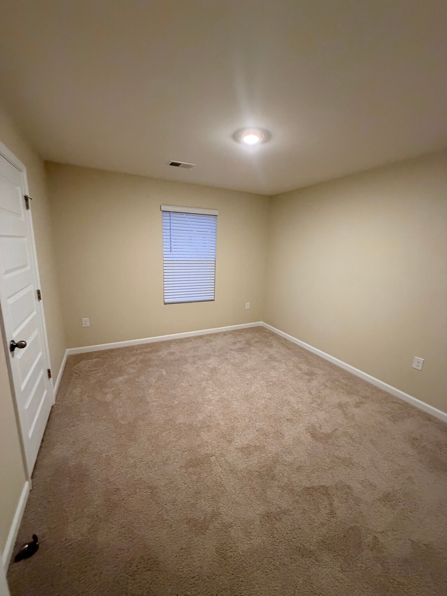 Bedroom 1 - 168 Hampton Cir