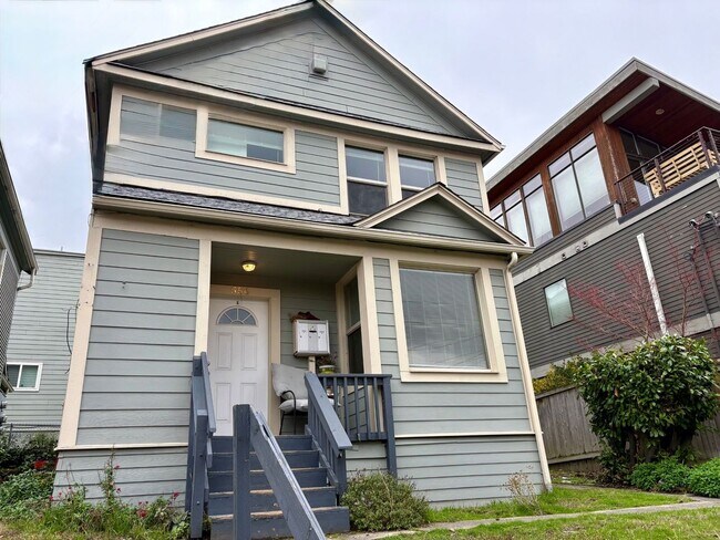 Primary Photo - 556 Ward St