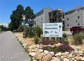 Building Photo - 1522 Chela Ave