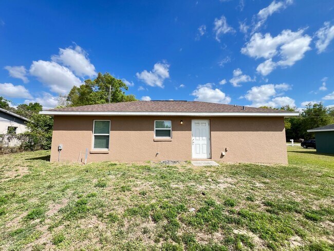 Building Photo - Beautiful 3 BD/2BA Home in Beautiful Ocala!!!