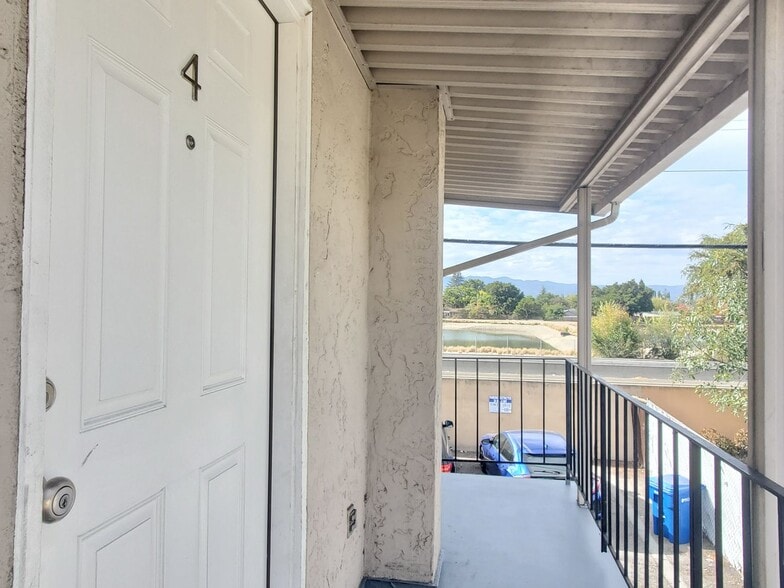 Building Photo - 661 Nello Dr