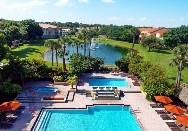POOL AREA - WATERFORD LANDING APARTMENTS