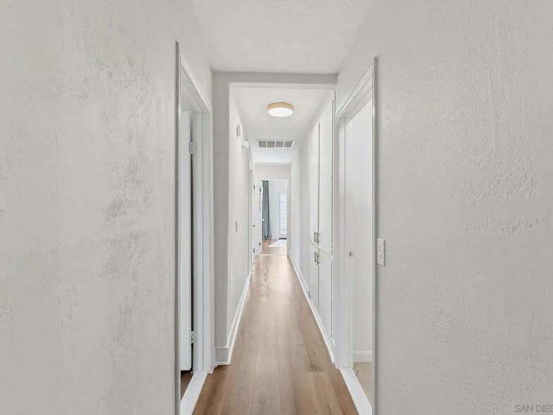 Building Photo - 53640 Avenida Rubio