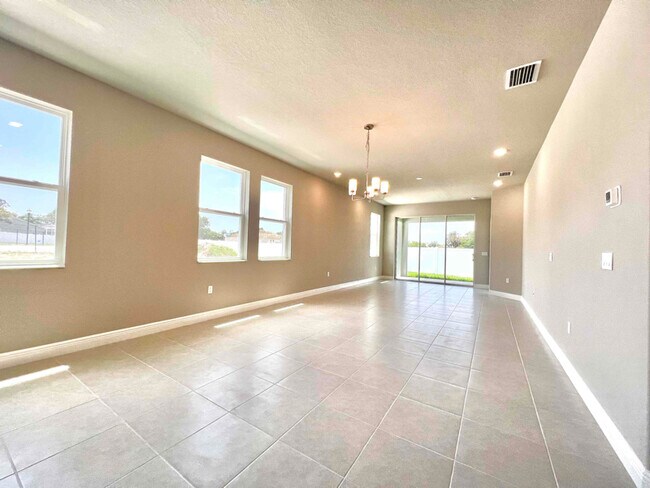 Building Photo - 14420 Pimberton Dr