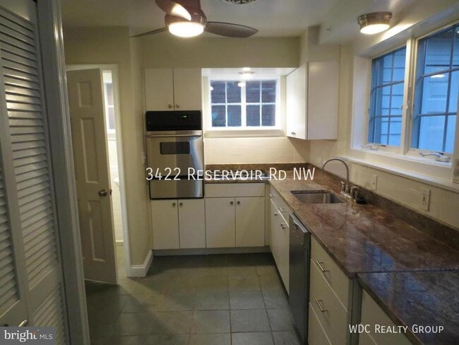 Building Photo - 3422 Reservoir Rd NW