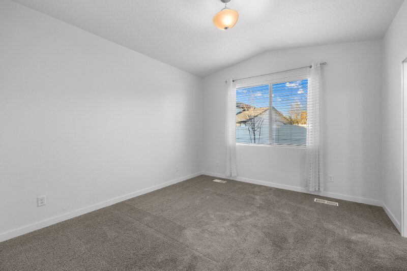 Building Photo - 3041 W Pascal Dr