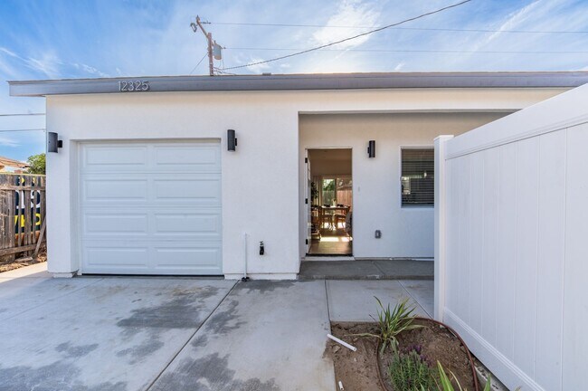 Building Photo - 12325 Hester Pl
