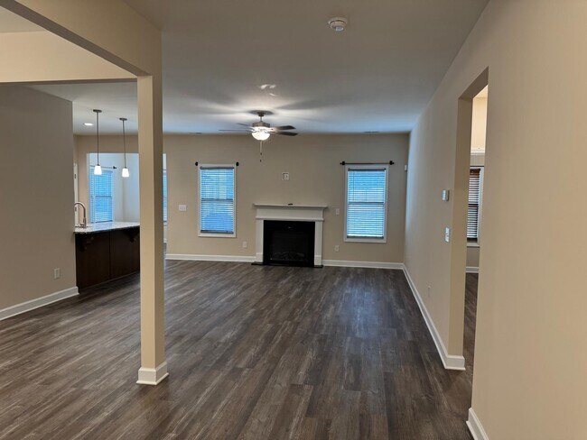 Building Photo - 22 Sugarberry Pl