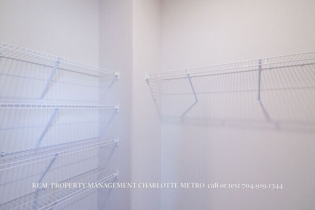 Building Photo - Stylish 3-Bedroom Gem Near I-485 & Charlotte Hotspots