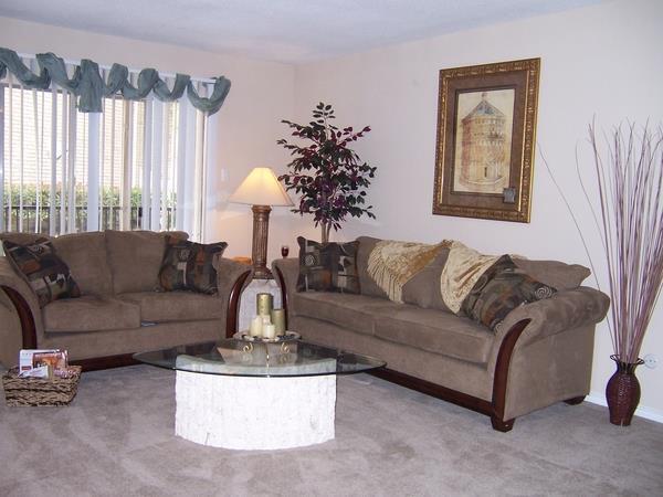 Building Photo - 777 Bateswood Dr