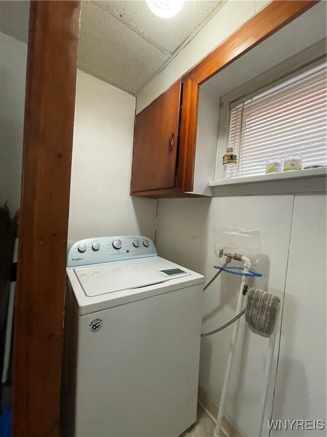 Building Photo - 226 Longnecker St