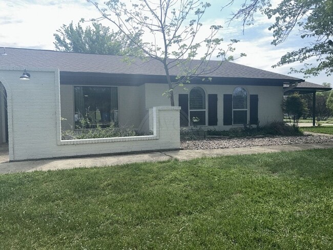 Building Photo - 2807 Brinegar Rd