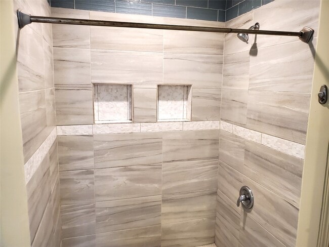 Building Photo - 20114 Atascocita Shores Dr