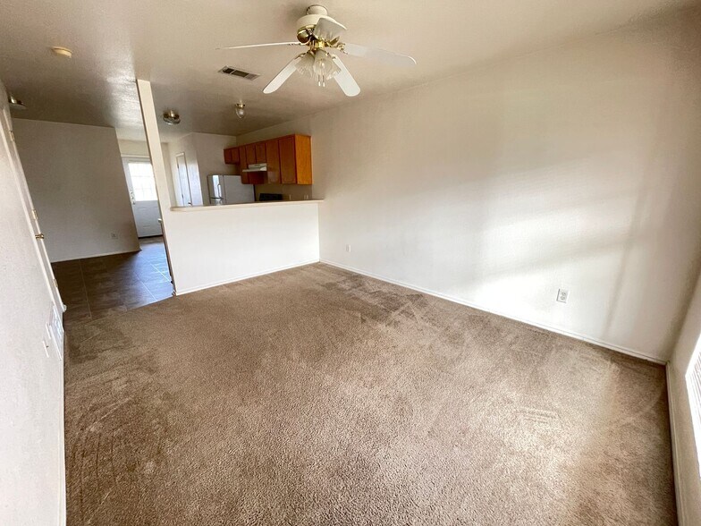 Building Photo - 4411 Jeff Scott Dr