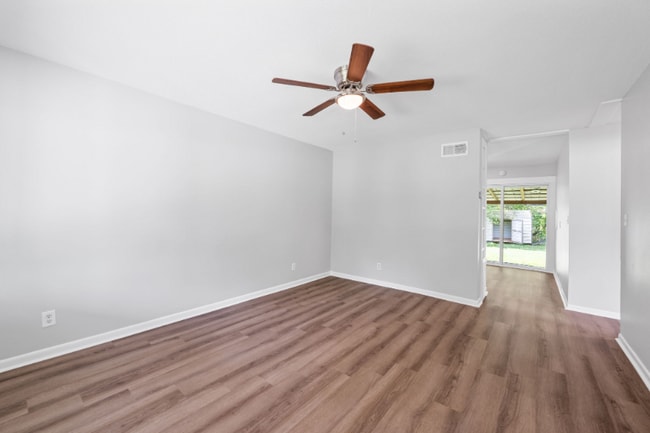 Building Photo - 1208 Gadd Rd