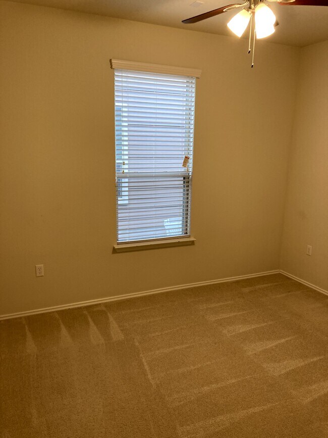 Building Photo - 14012 Eucalyptus Bnd