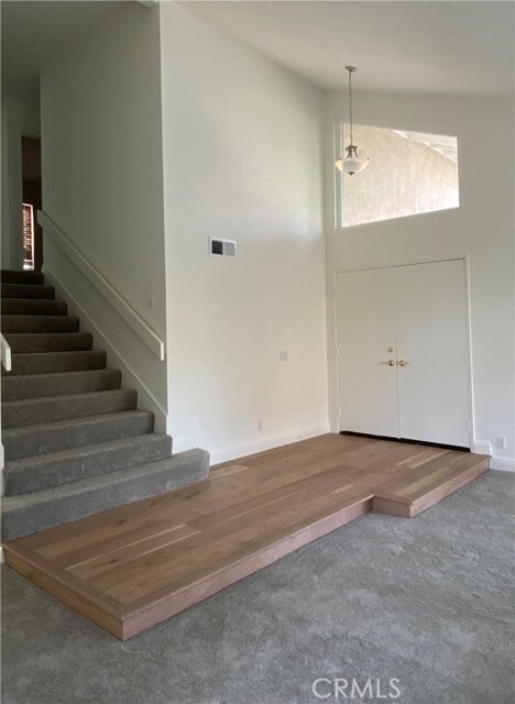 Building Photo - 43 Fortuna E