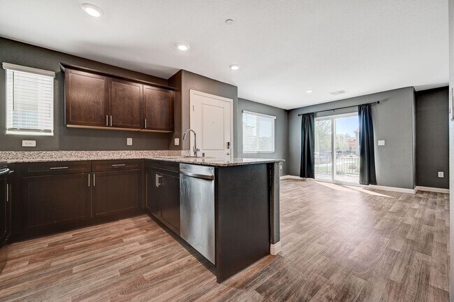 Building Photo - 2021 TOWNHOME IN GATED COMMUNITY N LAS VEGAS