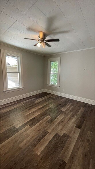Building Photo - 401 N McKean St