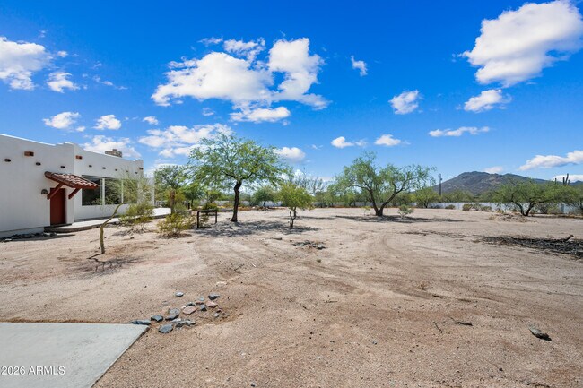 Building Photo - 35030 N 51st St