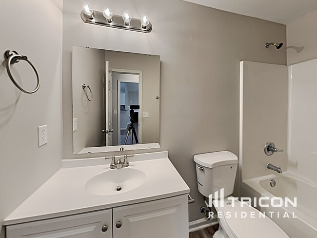 Building Photo - 5434 Peachwood Dr