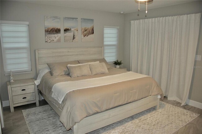 Building Photo - 1194 S Lassonde St