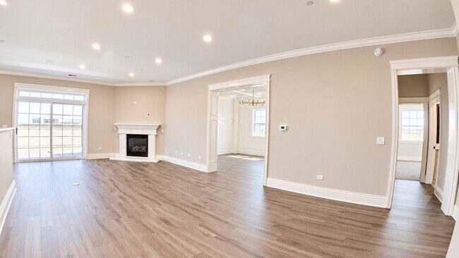 Building Photo - 10765 Clock Tower Dr