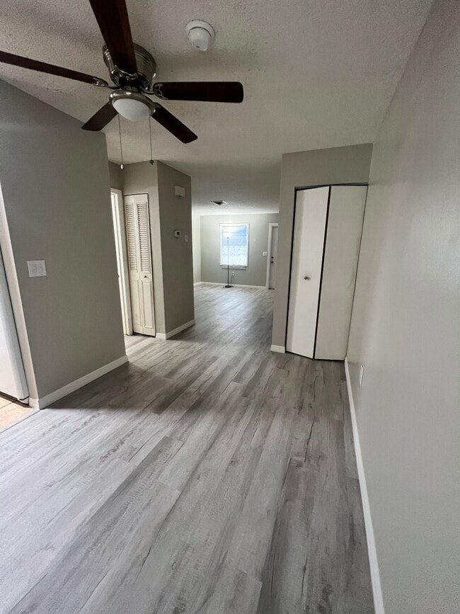 Building Photo - 307 US Highway 27 S