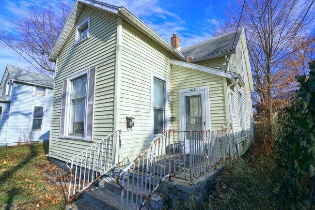 Building Photo - 616 Liberty St