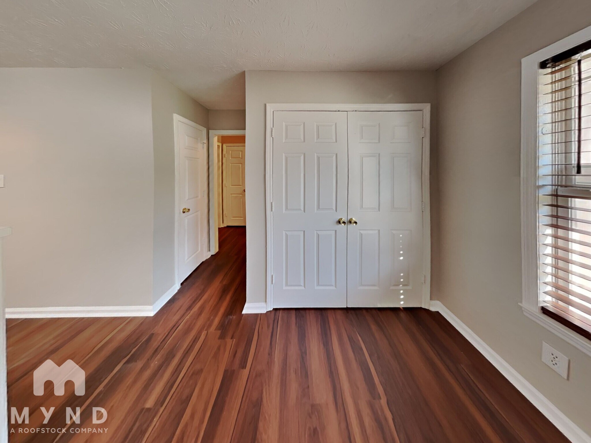Building Photo - 3259 Pawnee Dr