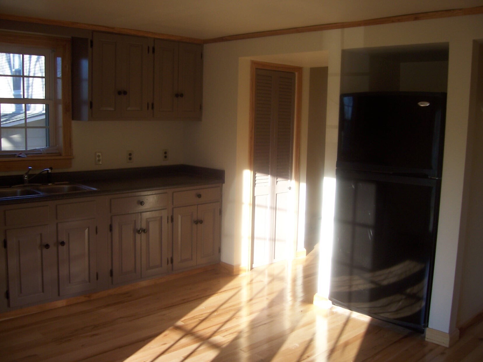 Kitchen - 139 S Esselstyne St