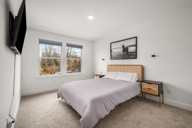 Building Photo - New Construction in a Great Neighborhood
