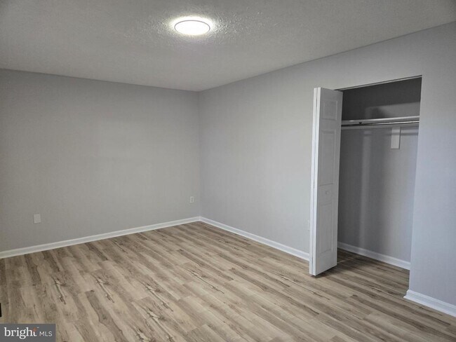 Building Photo - 732 Narrowleaf Dr