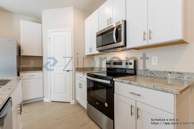 Building Photo - 458 Salisbury Cir