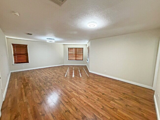 Building Photo - 6410 Mineral Bay