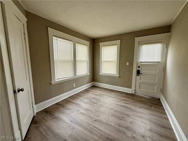 Building Photo - 1265 Marlowe Ave