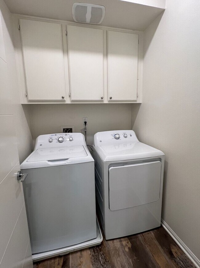 Building Photo - Luxury Living at Suwerte 2 Bedroom 2.5 Bat...