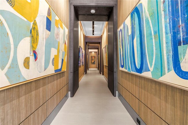 Building Photo - 275 1st Ave S